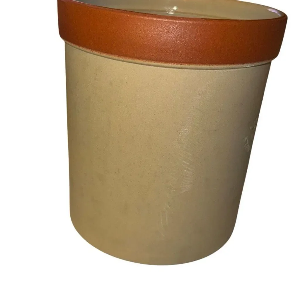 Ceramic utensil crock